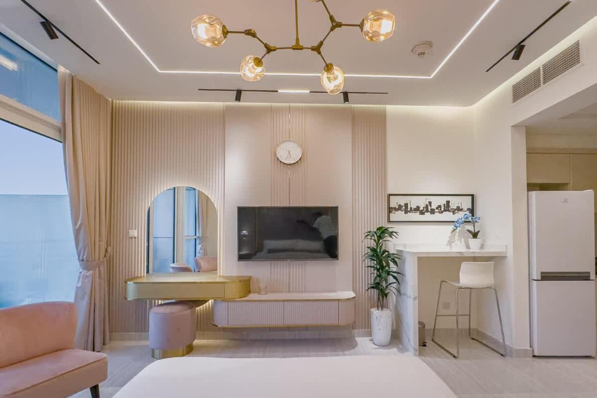 Apartment Damac Hills Carson On Golf Course *